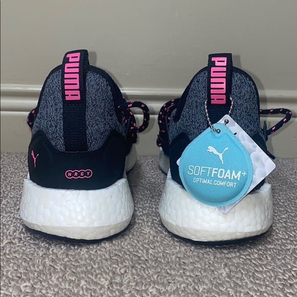 Puma Running Shoes - Picture 3 of 4